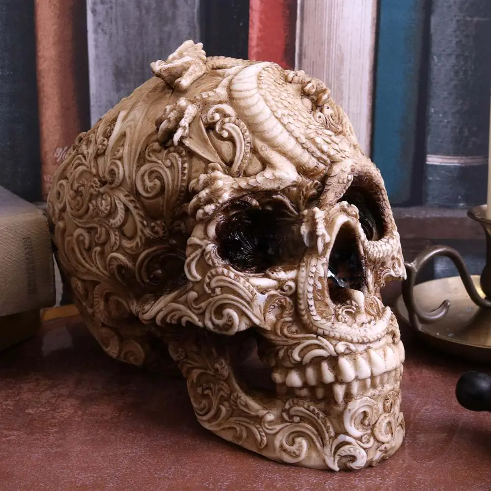 Figurine skull ornament cranial drakos